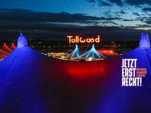 Das Motto zum Tollwood Winterfestival steht fest: „Jetzt erst recht!" Das Motto zum Tollwood Winterfestival steht fest: „Jetzt erst recht!"