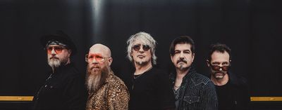 "Count Me In" ist eine kraftvolle Rocknummer, die mit ihrer Mischung aus Herz und Energie sofort ins Ohr geht