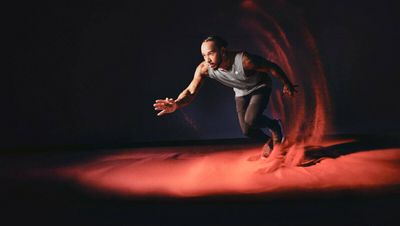 Lewis Hamilton schwitzt für Lululemon