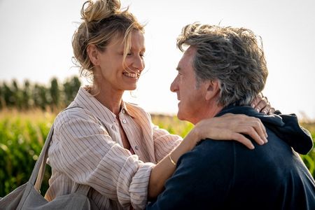 Fanny (Alexandra Lamy) und Thomas (François Cluzet) gehen einen Pakt ein: Er erfindet ein neues Sex-Spielzeug, sie probiert es aus