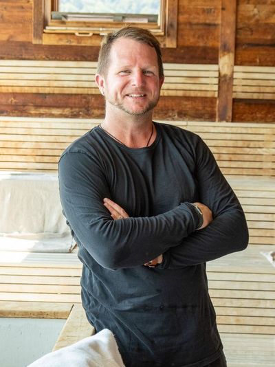 Michael Kerschhofer hat seine Leidenschaft zum Nebenberuf gemacht: Als ausgezeichneter Saunameister bringt er die Gäste des Bodenmaiser Hof regelmäßig zum Schwitzen
