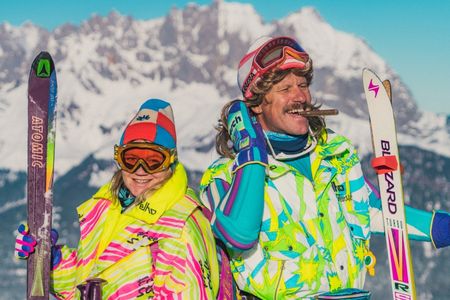 Nostalgie und gute Laune: Retro-Skitag in St. Johann in Tirol