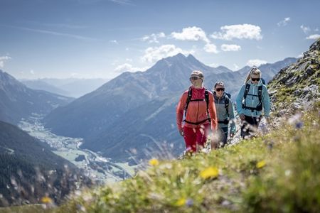 Wanderern steht in der Region St. Anton am Arlberg ein markiertes Wegenetz von 400 Kilometern zur Verfügung