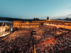 Magische Sommerkulisse am Schlossplatz Stuttgart – Bei den jazzopen von 2. bis 13. Juli 2025 treten namhafte Stars aus der ganzen Welt auf Magische Sommerkulisse am Schlossplatz Stuttgart – Bei den jazzopen von 2. bis 13. Juli 2025 treten namhafte Stars aus der ganzen Welt auf