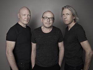Die Essener Philharmoniker musizieren mit Jazz-Trio Die Essener Philharmoniker musizieren mit Jazz-Trio
