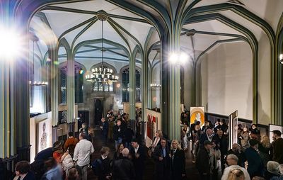 330 Kunstinteressierte in der Galerie WOS 