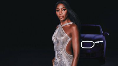 Naomi Campbell präsentiert einen neuen BMW