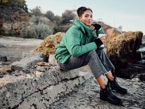 Stabil, klobig, langlebig – so kennen und lieben wir die kalifornischen Sneakers. Stabil, klobig, langlebig – so kennen und lieben wir die kalifornischen Sneakers.