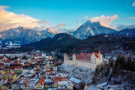 Auch im Winter immer einen Besuch wert: Bayerns höchstgelegene Stadt Füssen im Allgäu