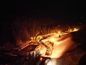 Die beleuchtete Blusenrunde Prägraten in Osttirol/Österreich ist ideal für Langläufer, die nach Einbruch der Dunkelheit eine Erkundungstour machen möchten und bewusst Abgeschiedenheit suchen Die beleuchtete Blusenrunde Prägraten in Osttirol/Österreich ist ideal für Langläufer, die nach Einbruch der Dunkelheit eine Erkundungstour machen möchten und bewusst Abgeschiedenheit suchen