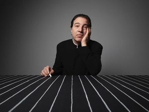 Mit seiner pianistischen Klasse berührt Fazil Say seit mehr als fünfundzwanzig Jahren sein Publikum Mit seiner pianistischen Klasse berührt Fazil Say seit mehr als fünfundzwanzig Jahren sein Publikum