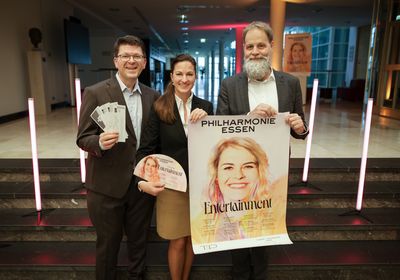  Bernd Jung (Vorstandsvorsitzender der Sparkasse Essen), Marie Babette Nierenz (Intendantin der Philharmonie Essen), Fritz Frömming (Geschäftsführer Theater und Philharmonie Essen)