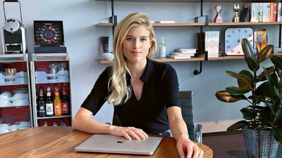 Céline Flores Willers betreut mit The People Branding Company Vorstände und Gründer-Persönlichkeiten, bis hin zu den HR- und Marketingabteilungen von DAX-Konzernen