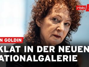 Nan-Goldin-Retrospektive in Berlin: Eklat mit Ansage Nan-Goldin-Retrospektive in Berlin: Eklat mit Ansage