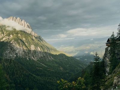 Dramatische Gipfel, tiefe Täler und ein dunkles Geheimnis: Bernhard Aichners Thriller-Heldin Totenfrau hat ihre Wurzeln in Osttirol