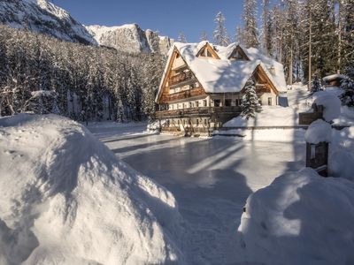 Serviert auf dem zugefrorenen See: „Der Gastwirt auf dem Eis“ in Alta Badia