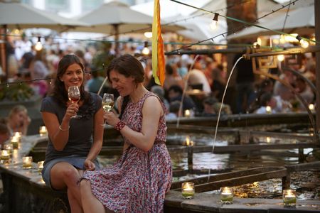Am Abend geht’s zum Schlemmen zum Stuttgarter Weindorf