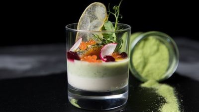 Mit regionalen Produkten handverlesener Lieferanten kreieren Küchenchef Tobias Boneberg und sein Team in Haubers Naturresort/Oberstaufen kulinarische Gaumenfreuden