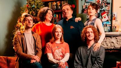 Mit Didier Bourdon, Noémie Lvovsky, Christophe Montenez, Alice Daubelcour, Jules Sagot und Janaina Halloy 