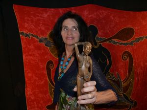 Eine Geschichte um Liebe, Betrug und Eifersucht in den südafrikanischen Townships mit Beate Sarrazin Eine Geschichte um Liebe, Betrug und Eifersucht in den südafrikanischen Townships mit Beate Sarrazin