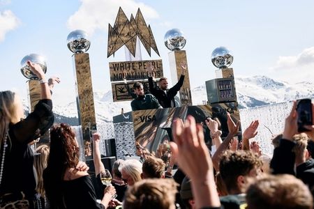 Mitten im Skigebiet, mitten im Beat: Internationale Acts bringen bei den White Pearl Mountain Days 2026 alpines Lebensgefühl auf die Bühne – zwischen Schneepanorama, Sonnenschein und Sounderlebnis