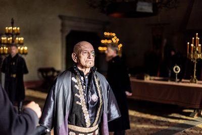 Der Habsburger König Albrecht (Ben Kingsley) will seine Macht weiter ausdehnen