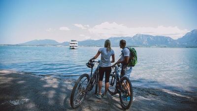 Die Kneipp-Radrunde Füssen führt am Forggensee vorbei, dem größten der fünf Seen in der Region