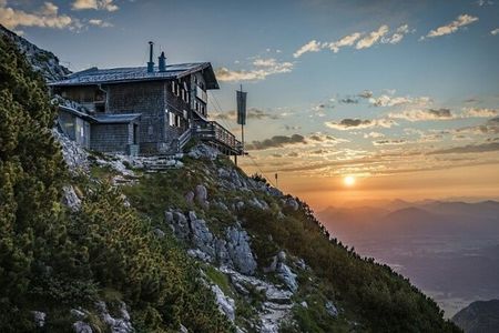 Mit einer Höhe von fast 1.800 Metern gilt der Bad Reichenhaller Gipfel des Hochstaufen als Refugium für Bergfexe – und Allergiker