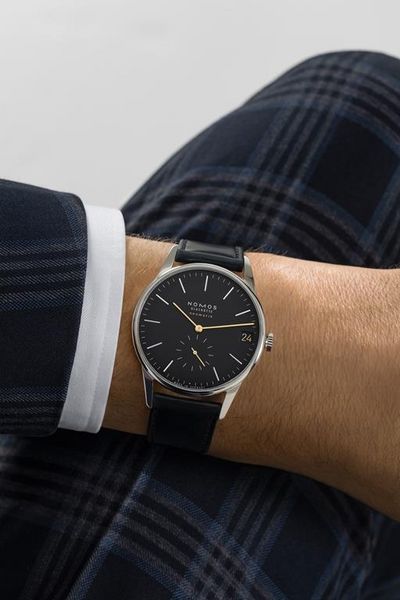 Zurückhaltung ist der vornehmste Luxus: Orion neomatik 41 Datum new black von NOMOS Glashütte