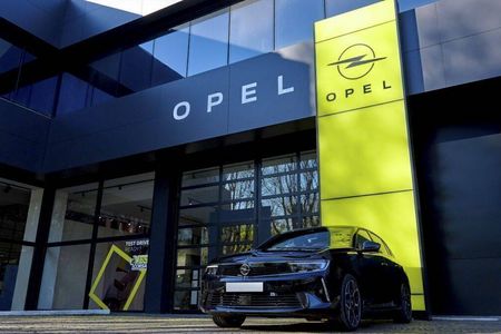 Opel verpasst Showrooms neue CI