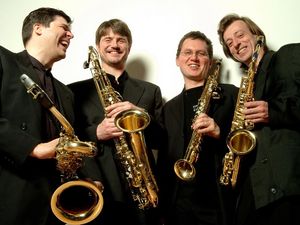 Das Saxofon-Quartetts XASAX Das Saxofon-Quartetts XASAX