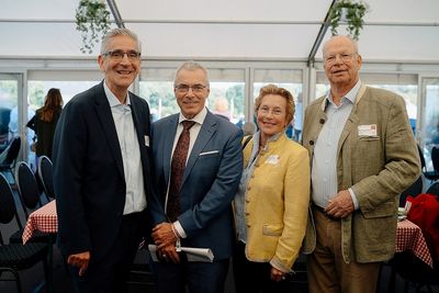 v.l.n.r.: Lothar Grünewald, Dr. Stefan Dahm, Irene Blank und Dr. Otto-Heinrich Blank