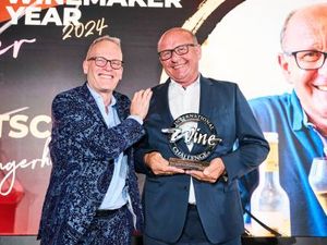 Chairman Tim Atkin and Hans Tschida on the IWC stage