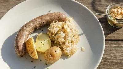 Darf beim klassischen Törggele-Menü nicht fehlen: Hauswurst mit Kraut