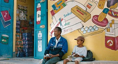 Ein Film von Mo Harawe - The Village Next to Paradise