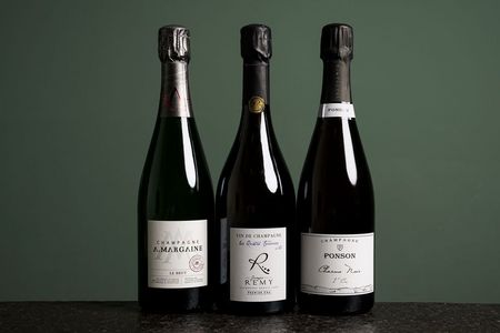 Champagner entdecken und genießen – mit exklusiven Entdecker-Paketen von ‚einfach geniessen' für zu Hause