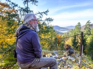 Unterwegs offenbaren sich schöne Aussichten Unterwegs offenbaren sich schöne Aussichten