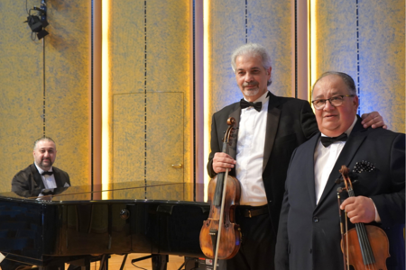 Das Bader Ensemble unter der Leitung von Ferenc Bader sorgt für stimmungsvolle Konzerte 