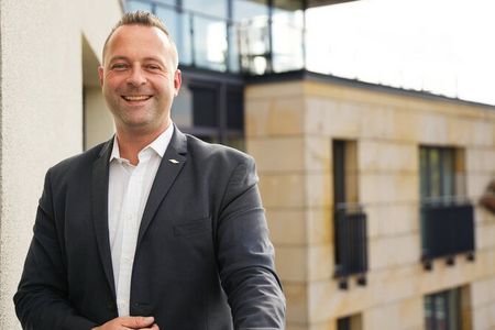 Tobias Baumann, zuletzt Director of Sales & Marketing sowie Vice General Manager, steigt im Hotel Vier Jahreszeiten Starnberg zum Hoteldirektor auf