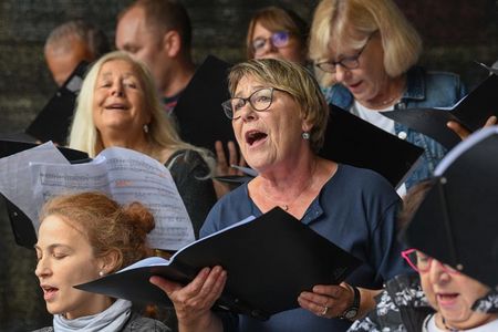 Ein STIMMEN-Festival ohne Lörrach singt!? Könnt Ihr Euch das vorstellen?