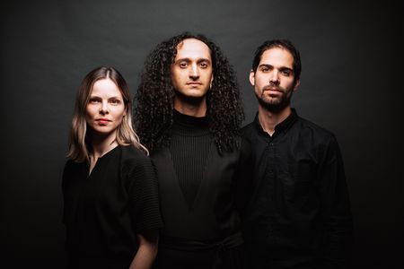 Trio Abstrakt 2025