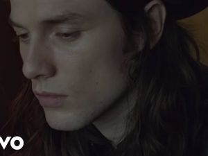 Der großartige James Bay beim ersten Marktplatzkonzert des diesjährigen STIMMEN-Festivals Der großartige James Bay beim ersten Marktplatzkonzert des diesjährigen STIMMEN-Festivals