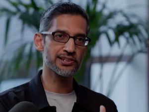 Sundar Pichai, CEO von google dürfte von der 3,3 Milliarden Euro Schadenersatz nicht begeistert sein Sundar Pichai, CEO von google dürfte von der 3,3 Milliarden Euro Schadenersatz nicht begeistert sein