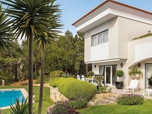 In der exklusiven Ferienhausanlage Victor’s Portugal Malveira-Guincho an der Westküste der Iberischen Halbinsel trifft Stil auf Komfort, etwa in einer der fünf freistehenden Poolvillen In der exklusiven Ferienhausanlage Victor’s Portugal Malveira-Guincho an der Westküste der Iberischen Halbinsel trifft Stil auf Komfort, etwa in einer der fünf freistehenden Poolvillen