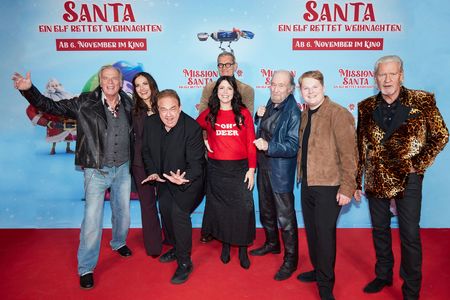 Leihen MISSION SANTA – EIN ELF RETTET WEIHNACHTEN ihre Stimmen: Wolfgang Fierek, Bettina Zimmermann, Oliver Kalkofe, Malwanne, Götz Otto, Michael Mendl, Julius Weckauf und Johnny Logan (Titel-Song)