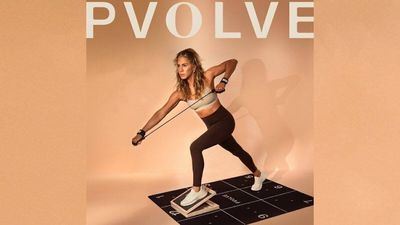 Jennifer Aniston als Markenbotschafterin und Hauptdarstellerin der ersten globalen Brandkampagne von Pvolve
