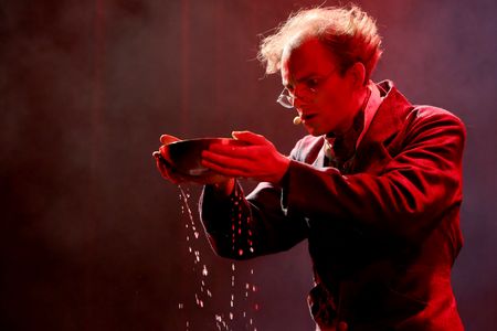 Miles Pitwell Neues Theater Varieteherbst