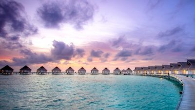 Alles vom Feinsten im Süd-Ari-Atoll – die Overwater Villas im Centara Grand Island Resort & Spa Maldives überzeugen nicht nur das Sternzeichen Löwe mit einem direkten Zugang zur Unterwasserwelt des Indischen Ozeans