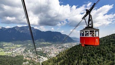 Jede Fahrt auf den Bad Reichenhaller Hausberg wird mit der Panoramasicht über die oberbayerische Alpenstadt belohnt