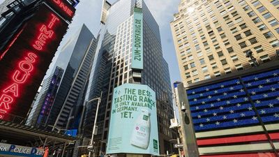 Ein norddeutsches Familienunternehmen prangt mit seiner Werbung am Times Square